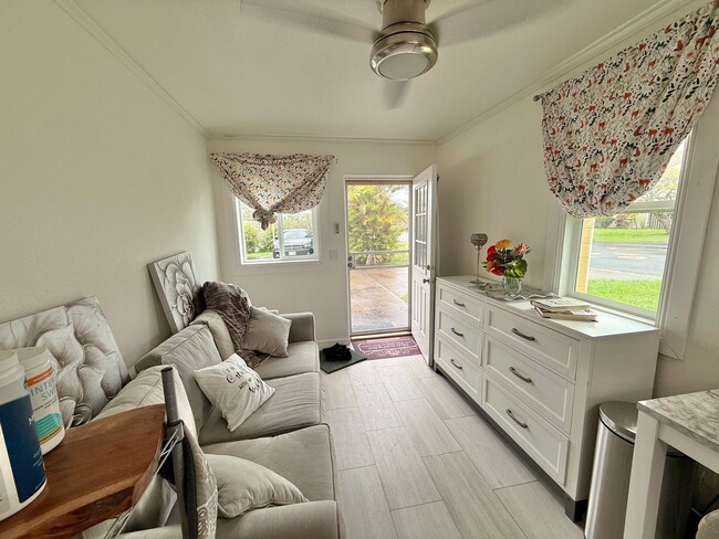 Photo - Spacious 2 Bedroom / 2 Bathroom Downstairs Unit Available in Makawao! Unfurnished!