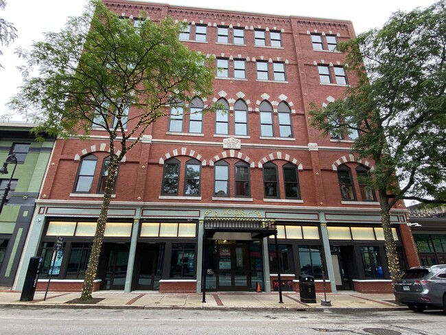 Building Photo - 83 Hanover St Unit 302 Rental