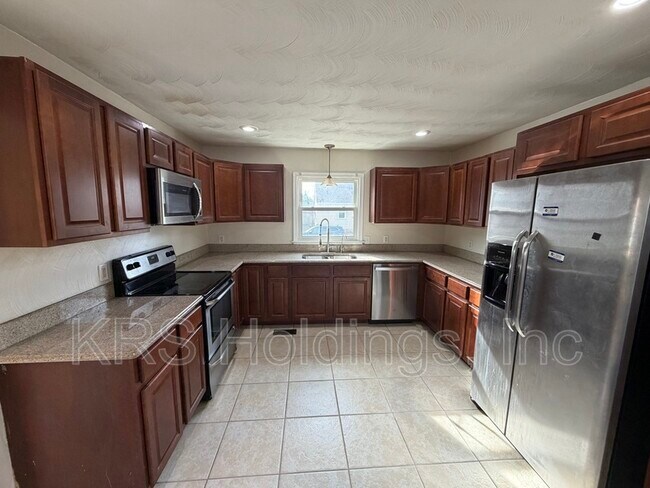 Photo - 300 Hampton Roads Ave