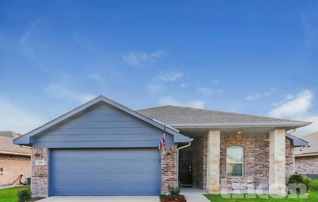 Building Photo - Timeless Comfort Meets Modern Living in This 4-Bedroom Home