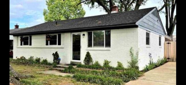 Photo - 412 Malboro Rd