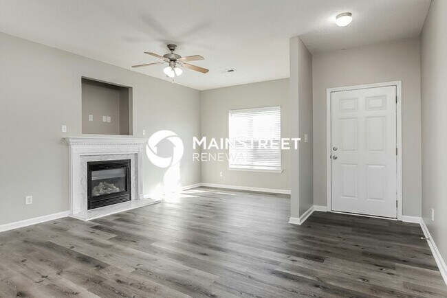 Photo - 6861 Lakinsville Ln