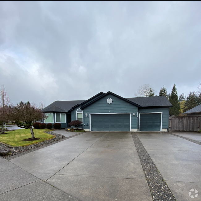 Building Photo - Beautiful Ranch Style Home!