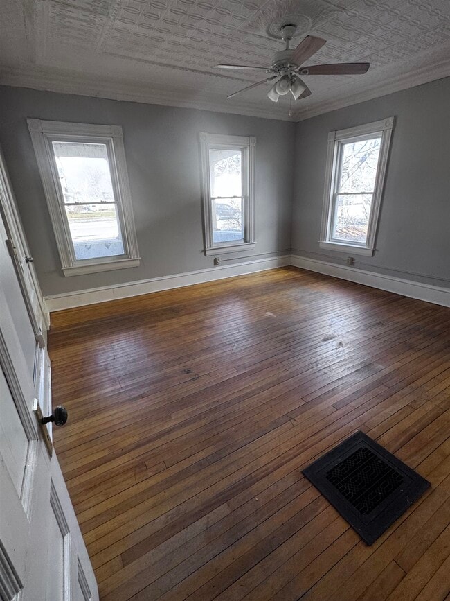 Photo - 220 Broad St Unidad 1