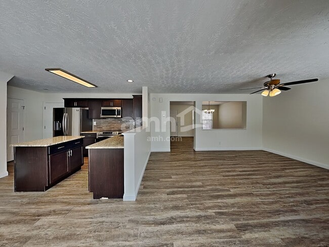 Photo - 3202 Meadoway Ct