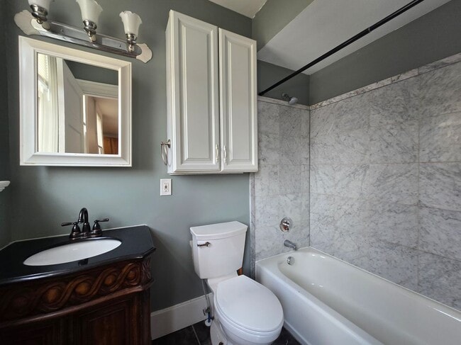 Photo - 1804 E 3rd St