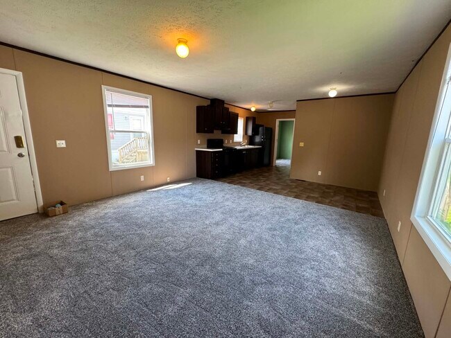 Photo - 48581 Pineview Dr