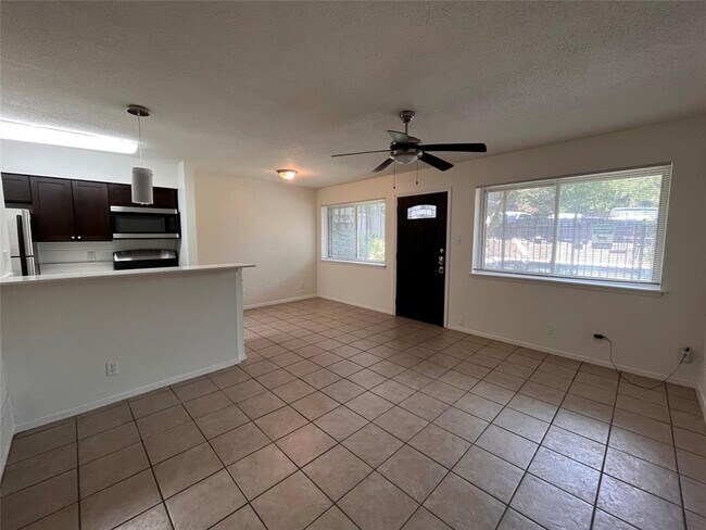 Photo - 1202 Newning Ave Unit 105