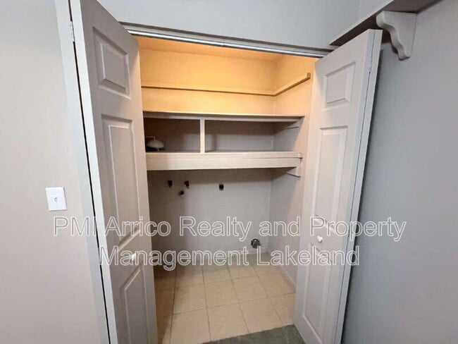 Photo - 141 Fernery Rd Unit Apt H3