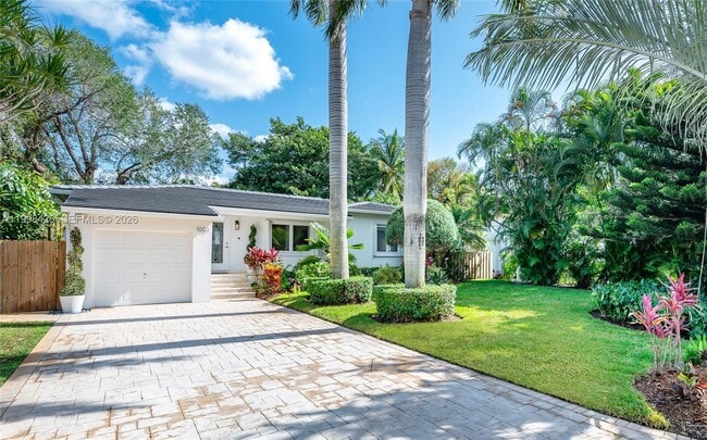 Photo - 1003 NE 118th St