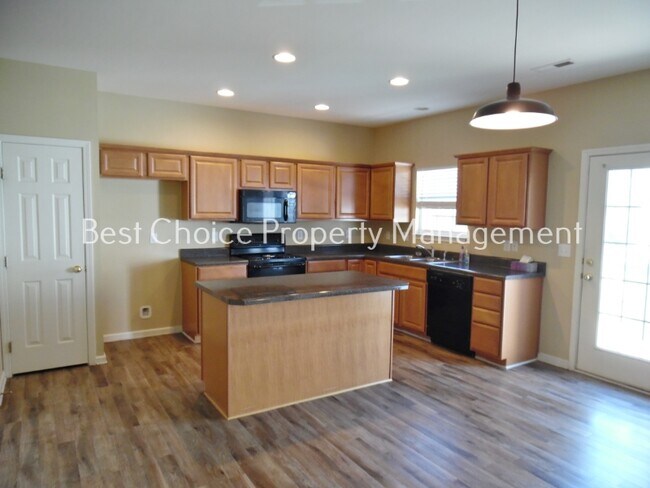 Photo - 354 Moonstone Dr