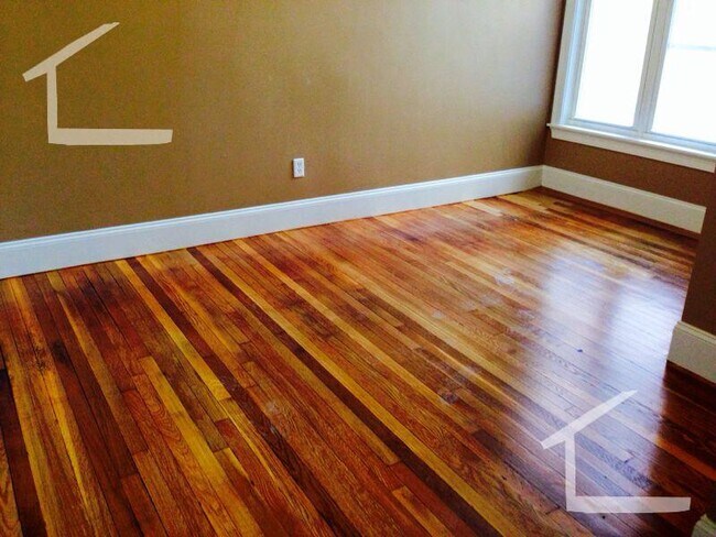 Photo - 8 Saint Lukes Rd Unit 3