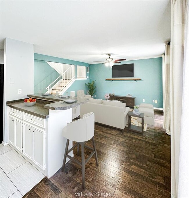 Photo - 3502 Burlington St Unidad 12 Rental