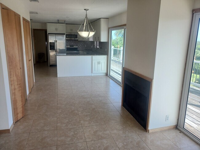 Photo - 4203 NE Skyline Dr