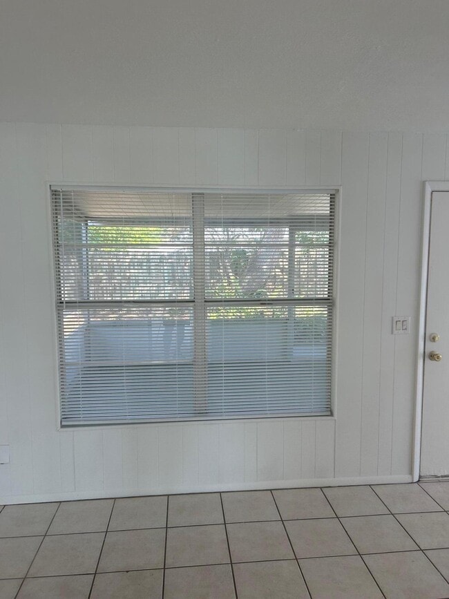 Photo - 2349 NE Rustic Way