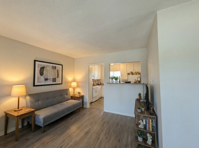 Photo - 11936 Burbank Blvd