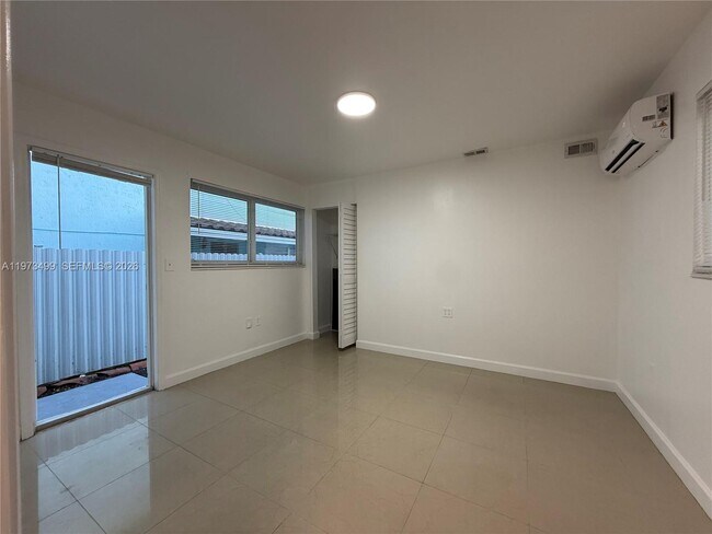 Photo - 1122 NW 32nd Ct Unit BACK