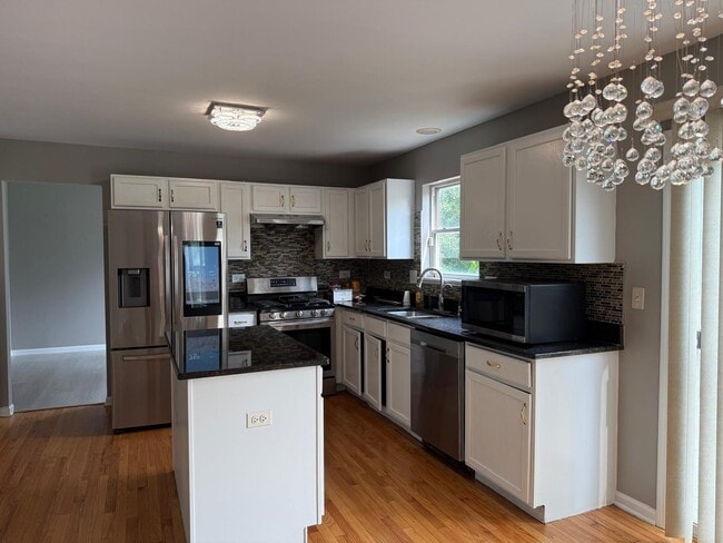 Photo - 3713 Edgebrook Ct