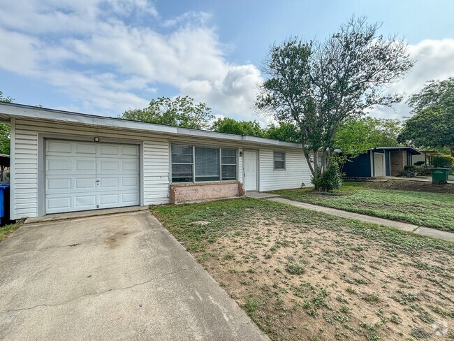 Building Photo - 319 Hialeah Ave Rental