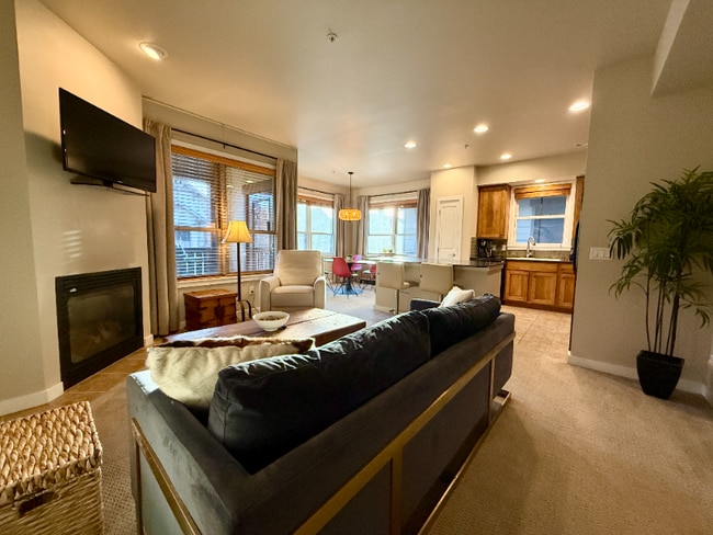 Photo - 6008 St Moritz Dr Unit J