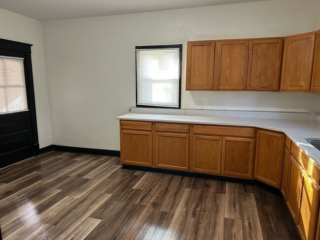 Photo - 1618 Berry Blvd