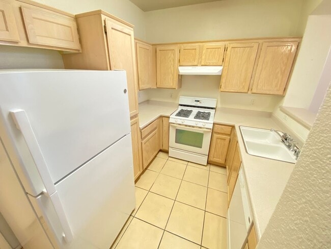 Photo - Charming 2 Bed/3Bath/2 Car Garage, Townhome nestled in this beautiful Summerlin North Gated Commu...