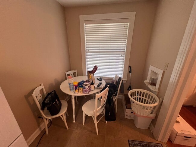 Photo - 519 Beverly St