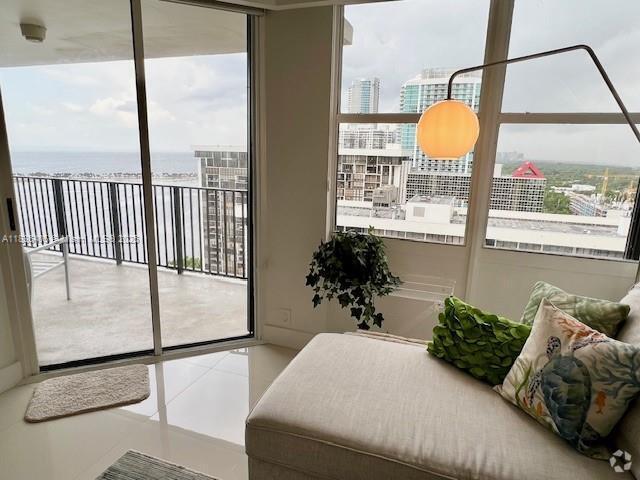 Building Photo - 1901 Brickell Ave Unit B2405 Rental