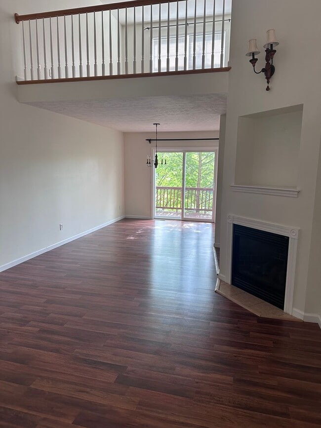 Photo - New Listing!! Very nice State College condo available now!