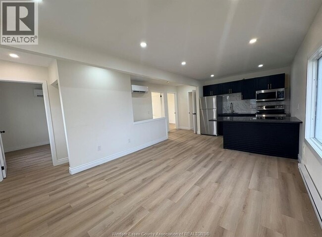 Photo - 191 Marentette Ave Unité 2