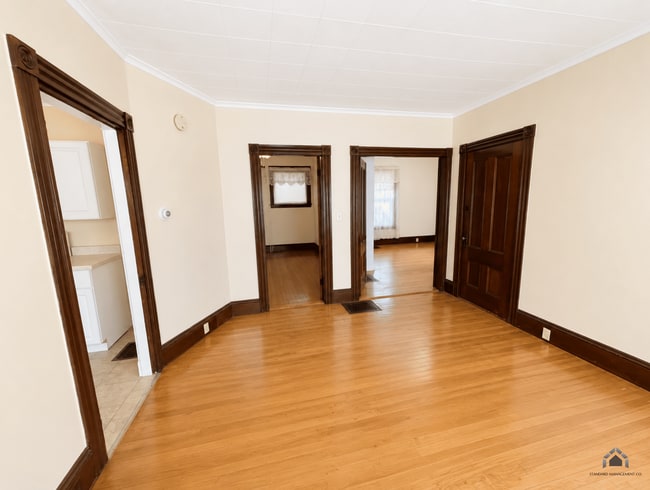 10 Middle St Unit 1