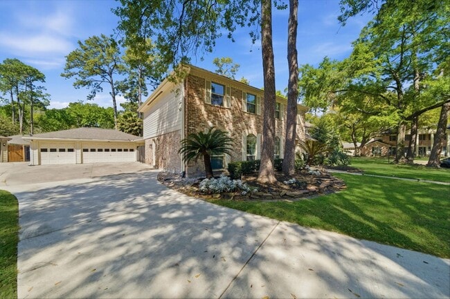 Photo - 5610 Court of Lions St