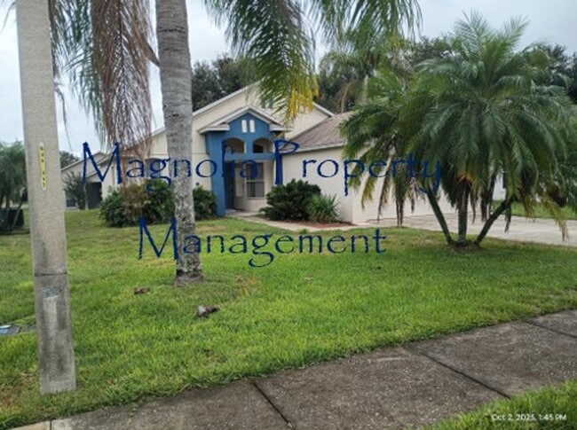 Photo - Tavares Lake Saunders Pointe