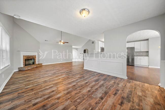 Photo - 187 Berkley Dr