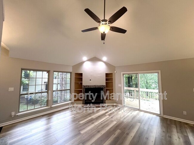 3030 Steeplechase Dr