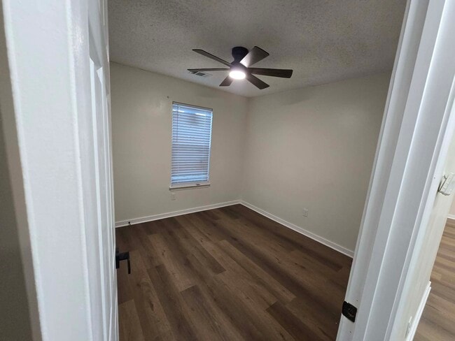Photo - 7259 Northbrook Dr
