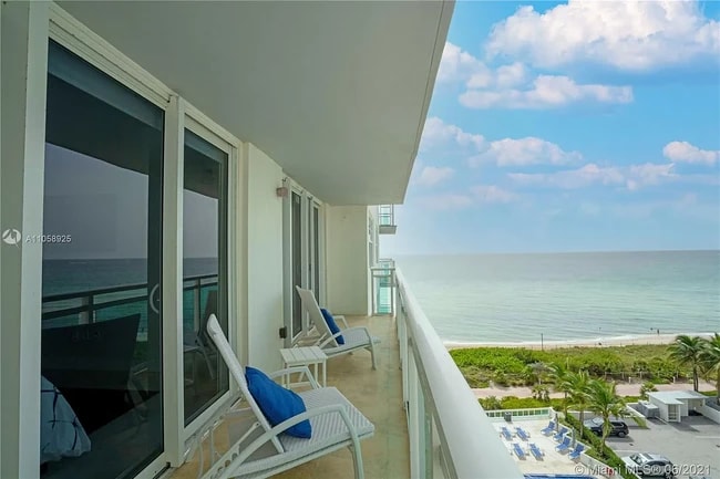 Photo - 6917 Collins Ave Unidad 1005
