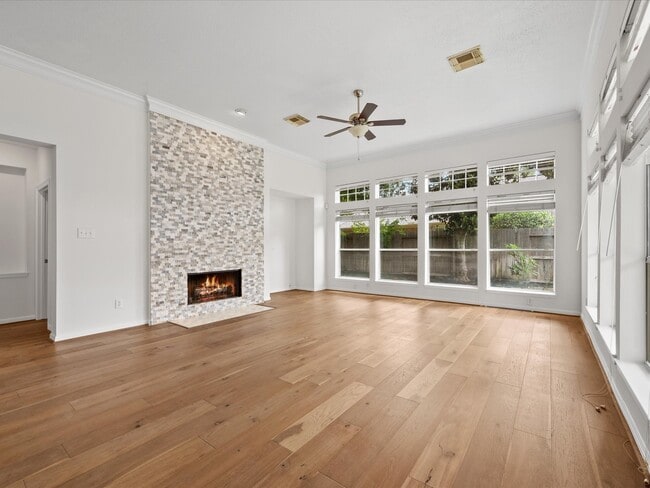 Building Photo - 1523 Orchard Park Dr