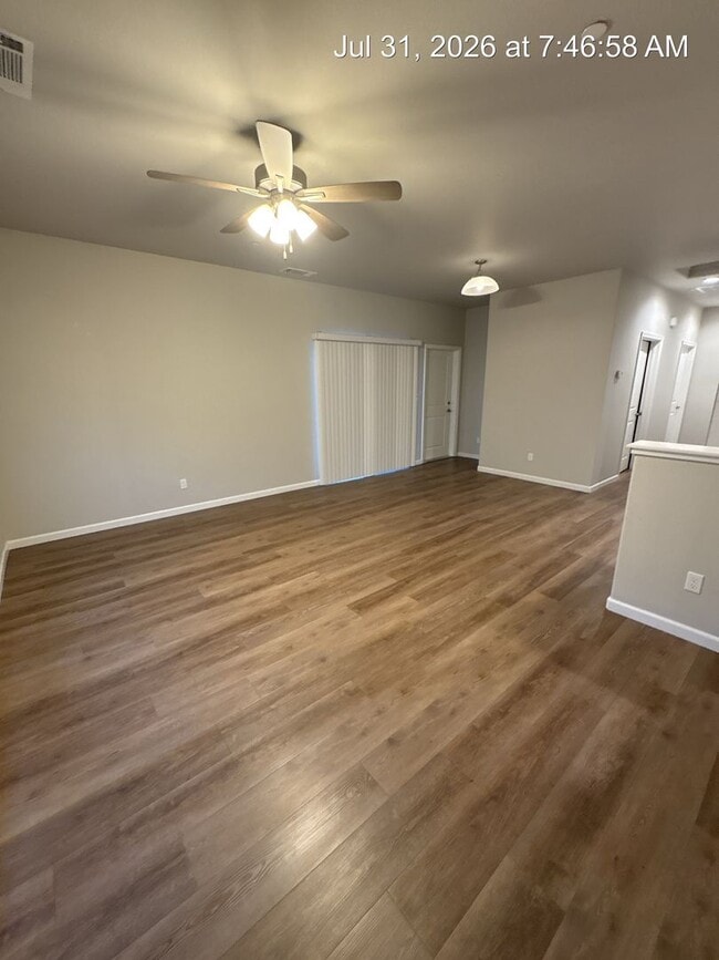 Photo - 514 S Summit St Unit 102