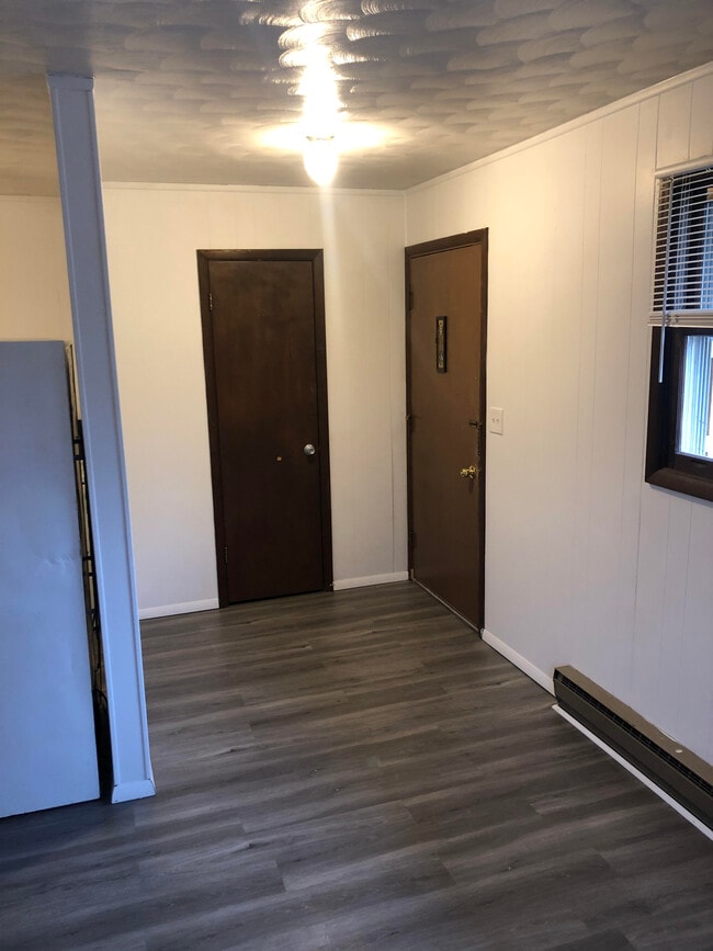 Photo - Brooke apartments unit 1