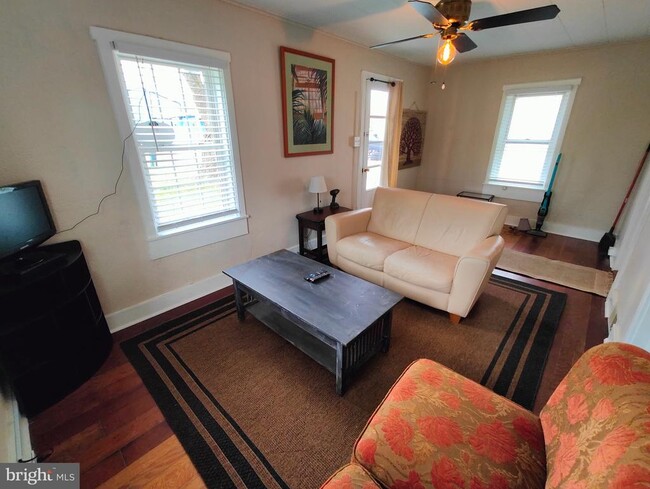 Photo - 4884 Charles Town Rd