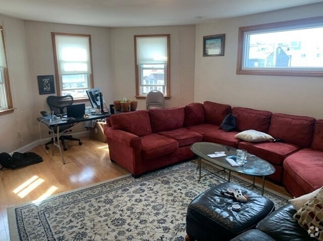 Building Photo - 24 P St Unit 2 Rental