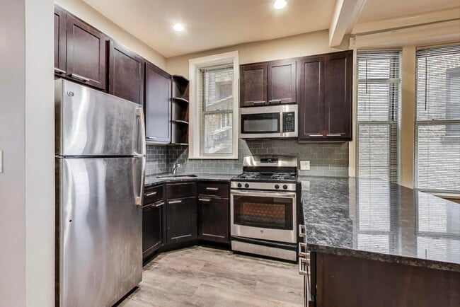 Photo - 1914 W Crystal St Unit 1F