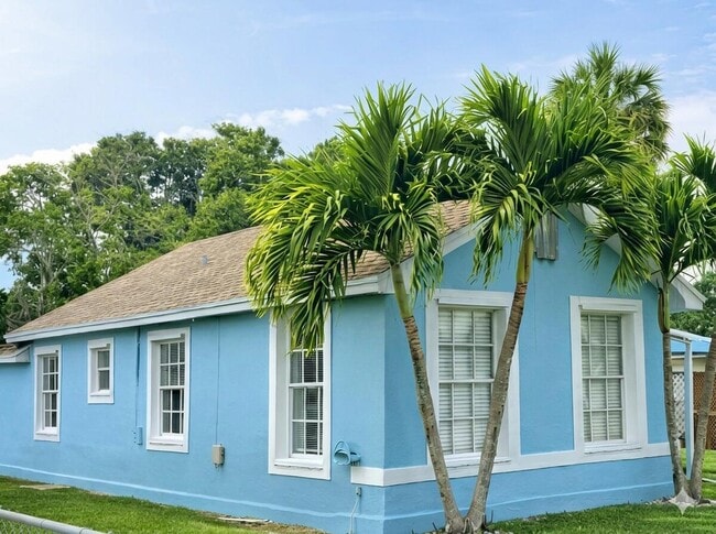 Building Photo - 125 Walker Ave