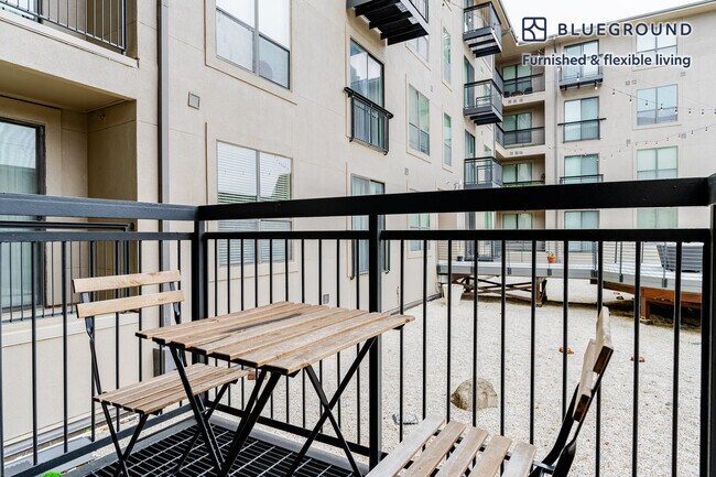 Photo - 11501 Century Oaks Terrace Apartamento Unidad FL3-ID304