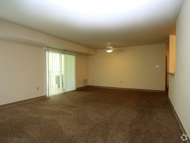2BR 2BA