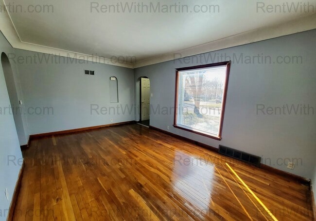 Photo - 500 Boston Ave