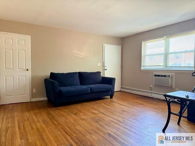 289 Main St Unit 4E
