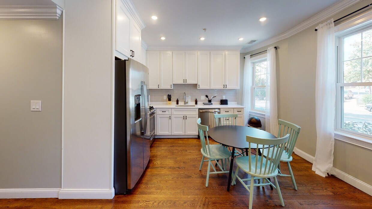 Photo - Private bedroom in 4 bed/1.5 bath Home