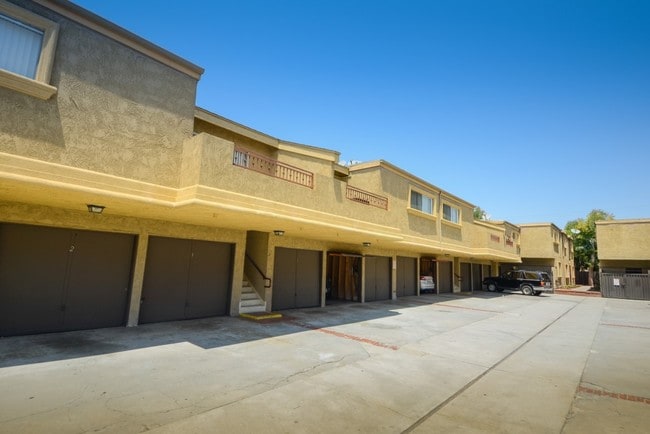 7891 Stark Dr.